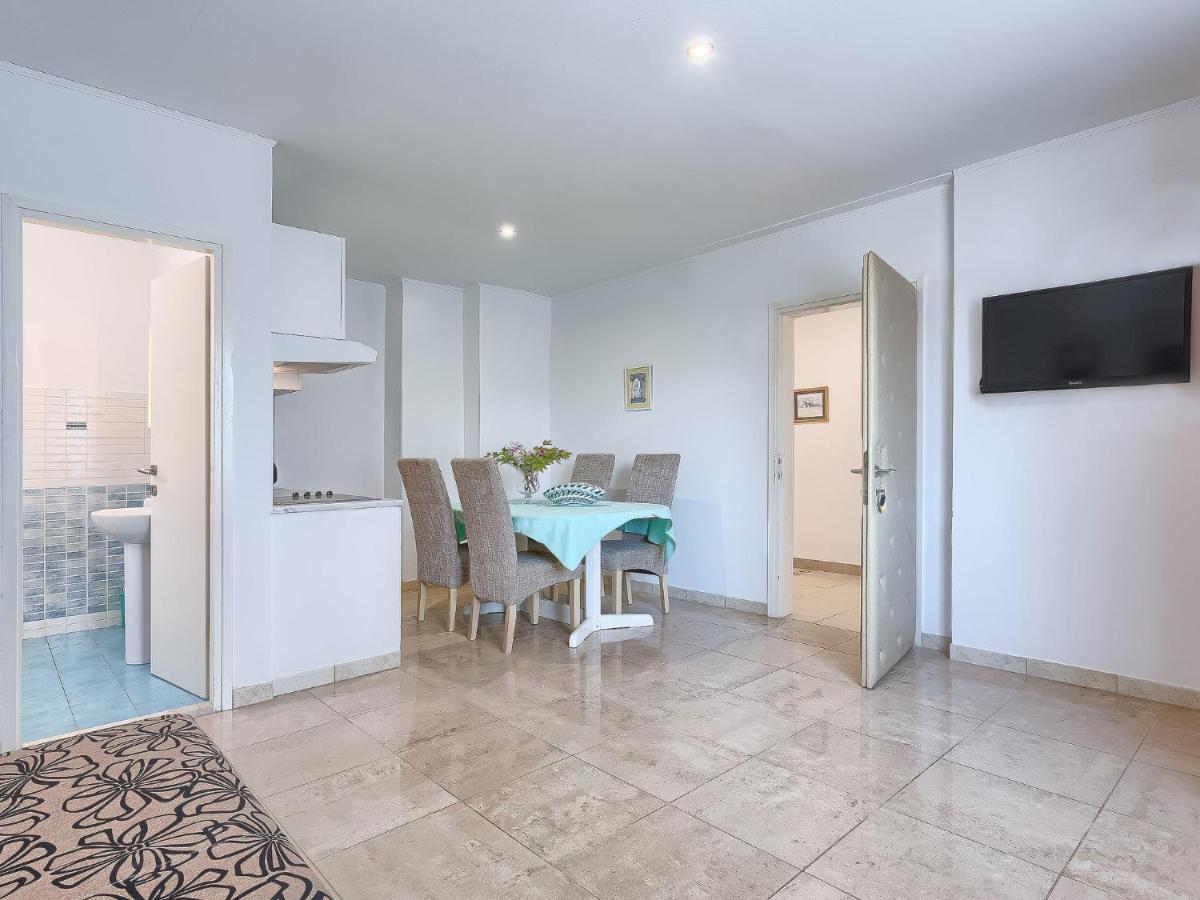 Apartment Nika-12 By Interhome أوماغ المظهر الخارجي الصورة